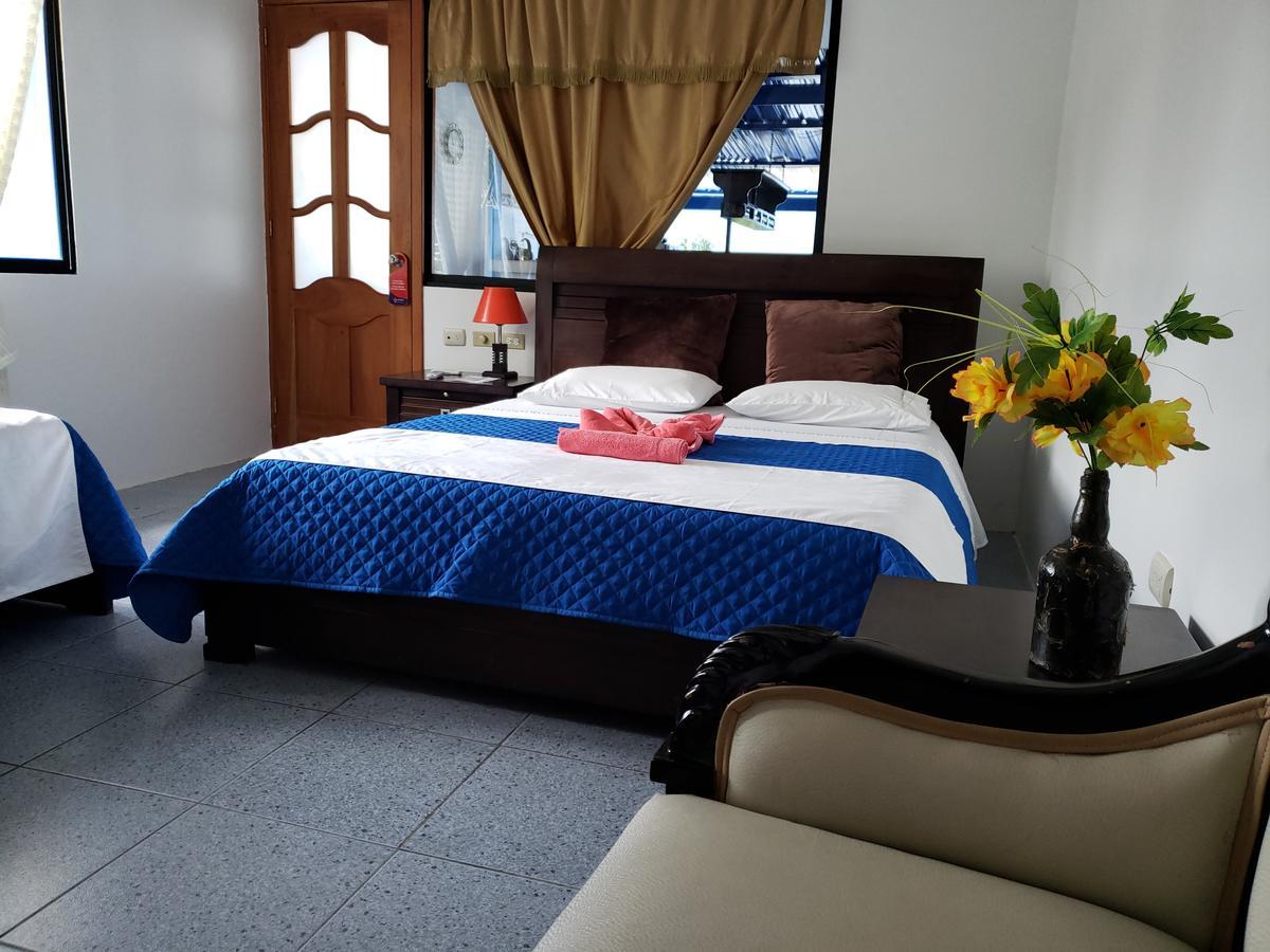 Hostal Cormorant Flightless Puerto Ayora (Galapagos Islands) Exterior foto